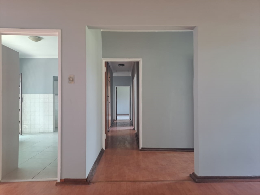 To Let 3 Bedroom Property for Rent in Panorama Western Cape